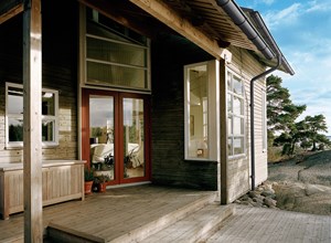 Optisch ansprechende Dachrinnen in Dark Silver