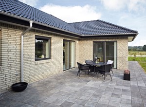 Der Farbton Stahlmetallic passend zum Haus